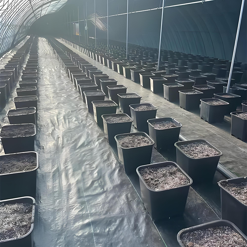 Садовое черное антисорняковое полотно (3)